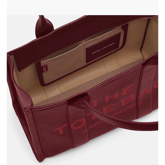 Marc Jacobs Tote Bag - Picture 7 of 11